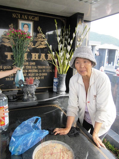 Cô giáo thích "làm bạn với ma” sau cái chết thảm khốc của học sinh